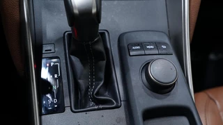 Lexus IS – thumbnail 30
