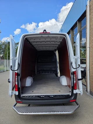 Mercedes-Benz Sprinter – thumbnail 16