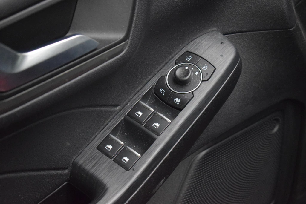 Ford Kuga – foto 22