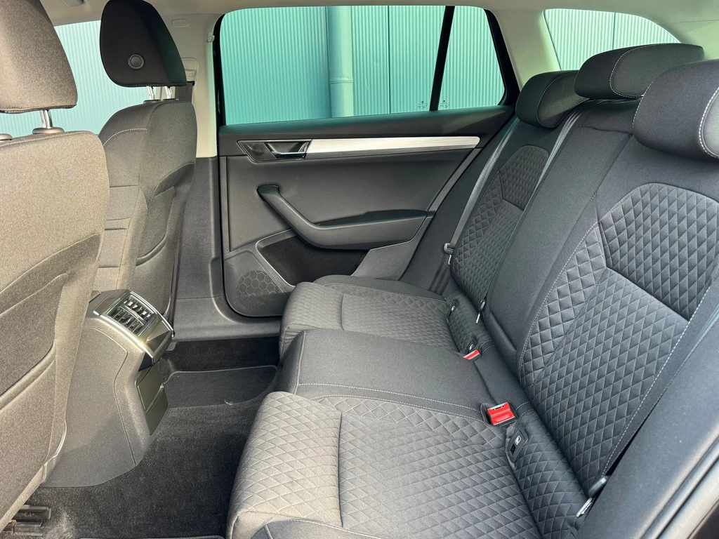 Škoda Superb – foto 12