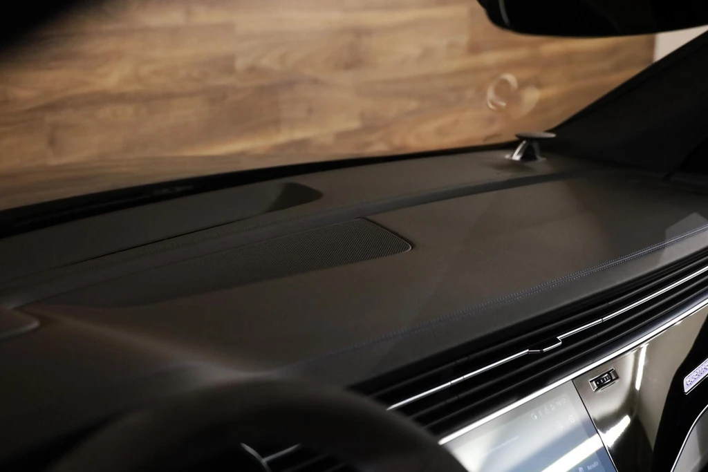 Audi RSQ8 – foto 37