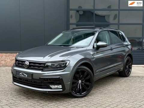 Volkswagen Tiguan 1.4 TSI Highline R-Line 150PK Pano/LED/Trekhaak