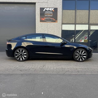 Tesla Model 3 – thumbnail 6