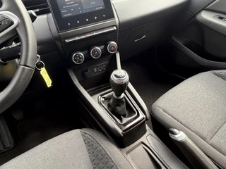 Renault Clio – thumbnail 30