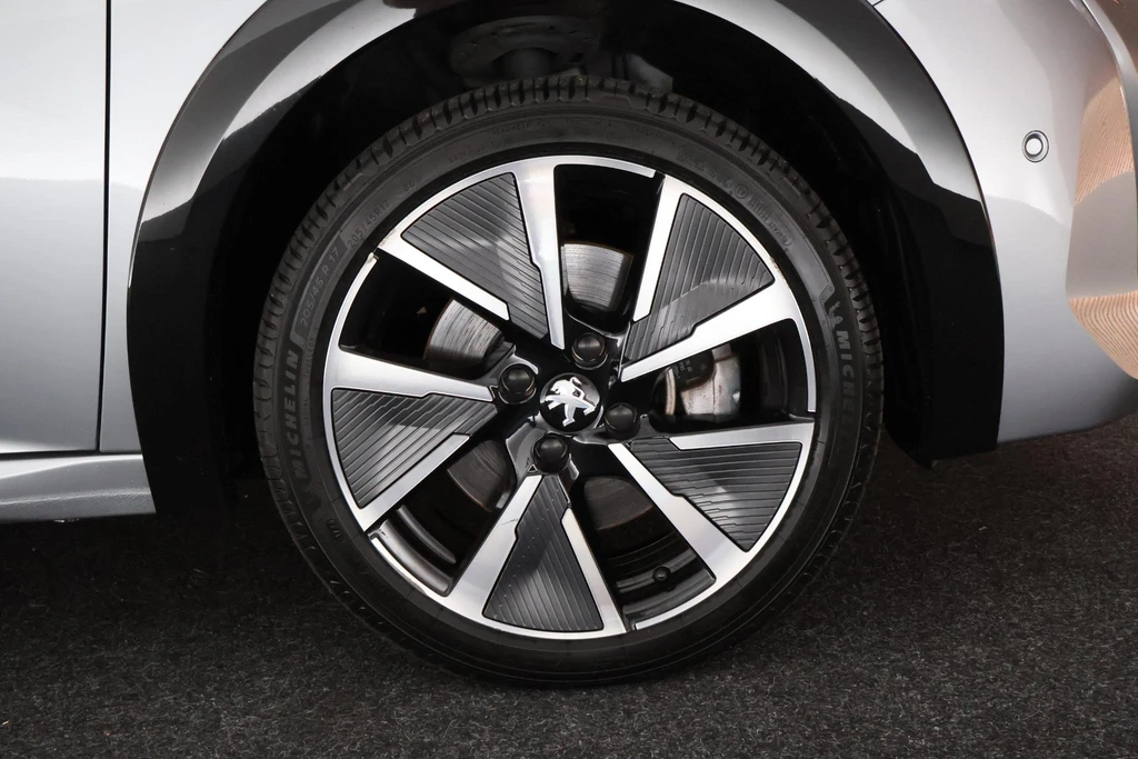 Peugeot e-208 – foto 45
