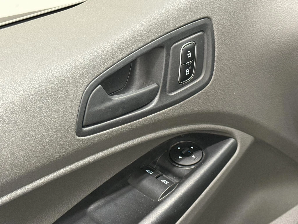 Ford Transit Connect – foto 31