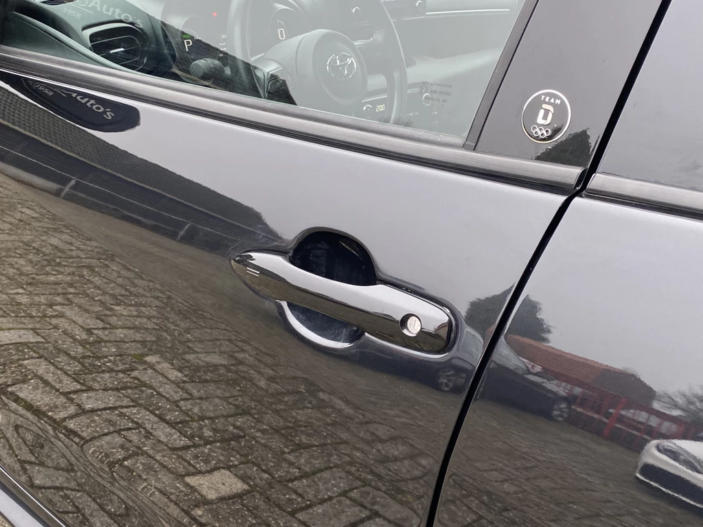 Toyota Yaris – foto 12