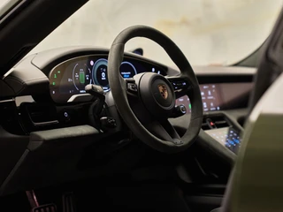 Porsche Taycan – thumbnail 22