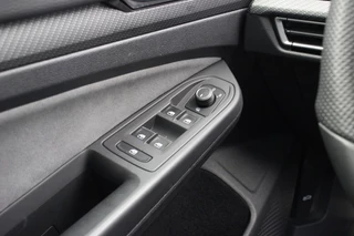 Volkswagen Golf – thumbnail 28