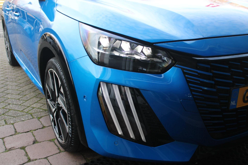 Peugeot 208 – foto 14