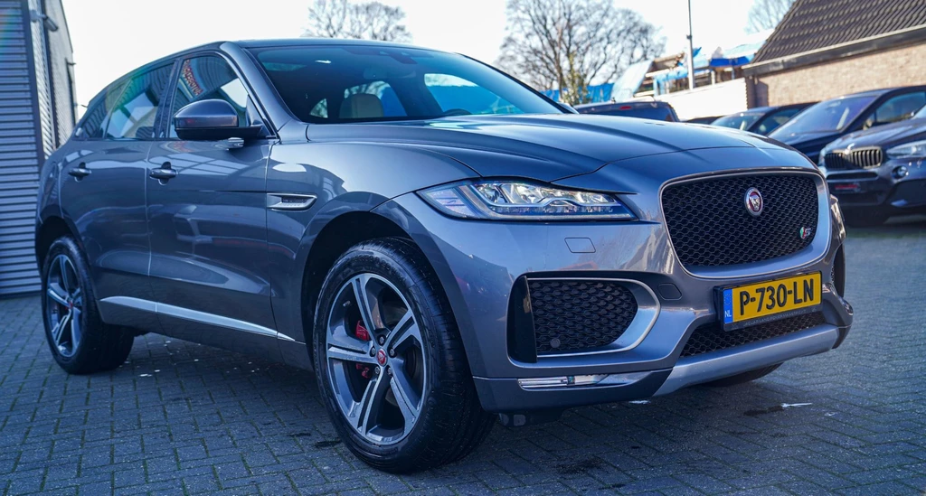 Jaguar F-PACE – foto 9