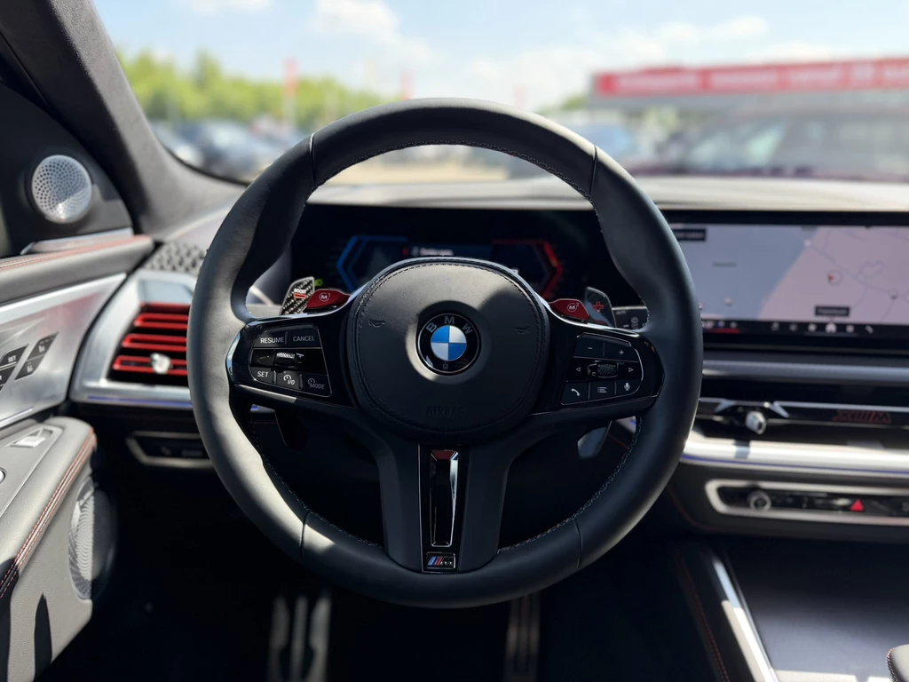 BMW XM – foto 12