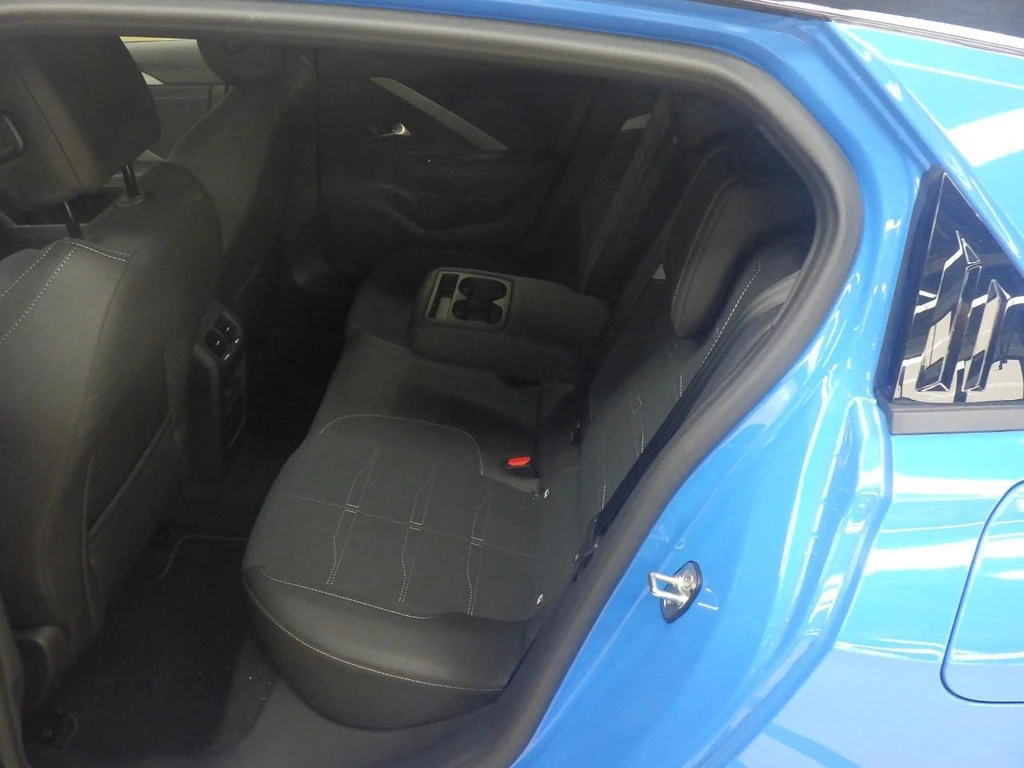 Opel Astra – foto 10