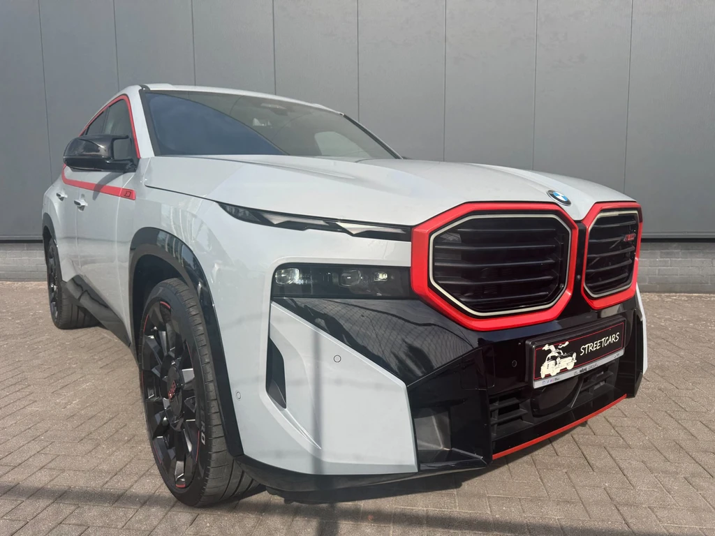 BMW XM – foto 9