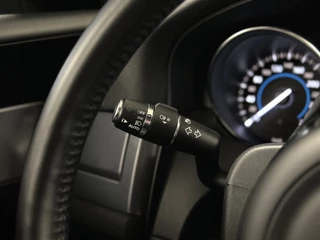 Jaguar XF – thumbnail 17