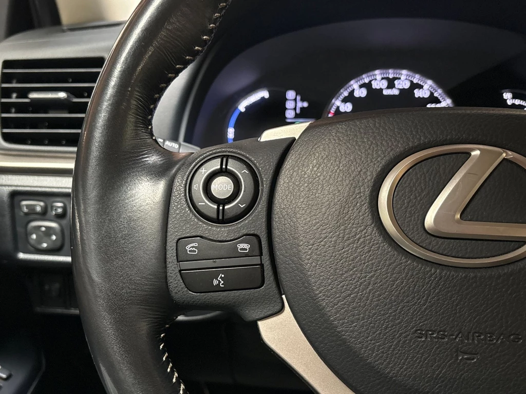 Lexus CT – foto 15