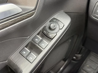 Ford Kuga – thumbnail 21