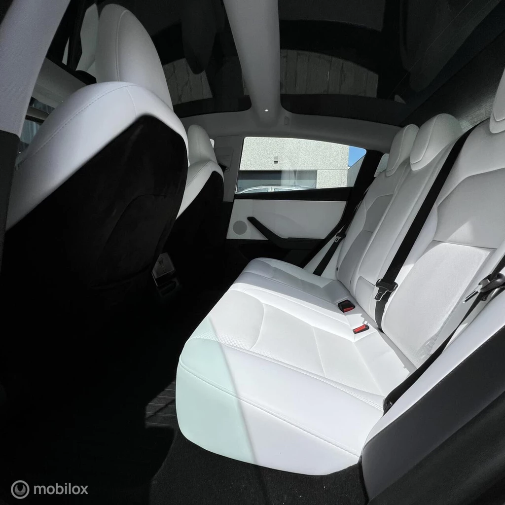 Tesla Model 3 – foto 10