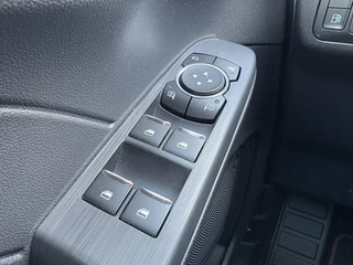Ford Kuga – thumbnail 17
