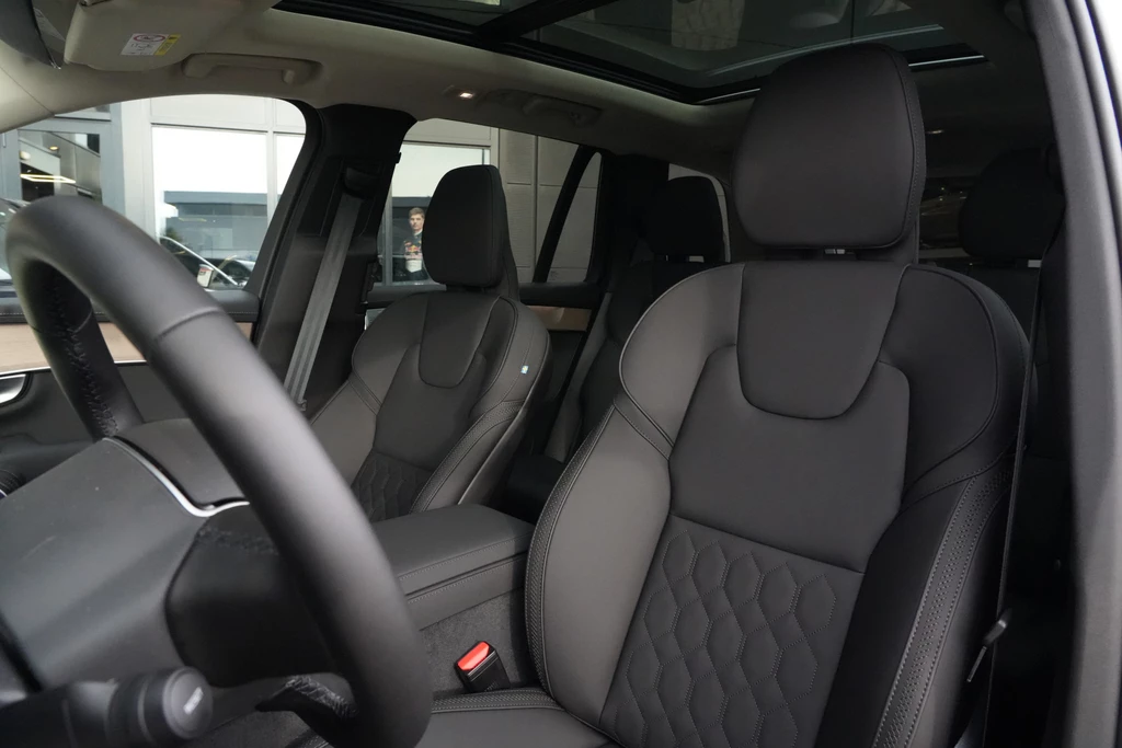 Volvo XC90 – foto 9