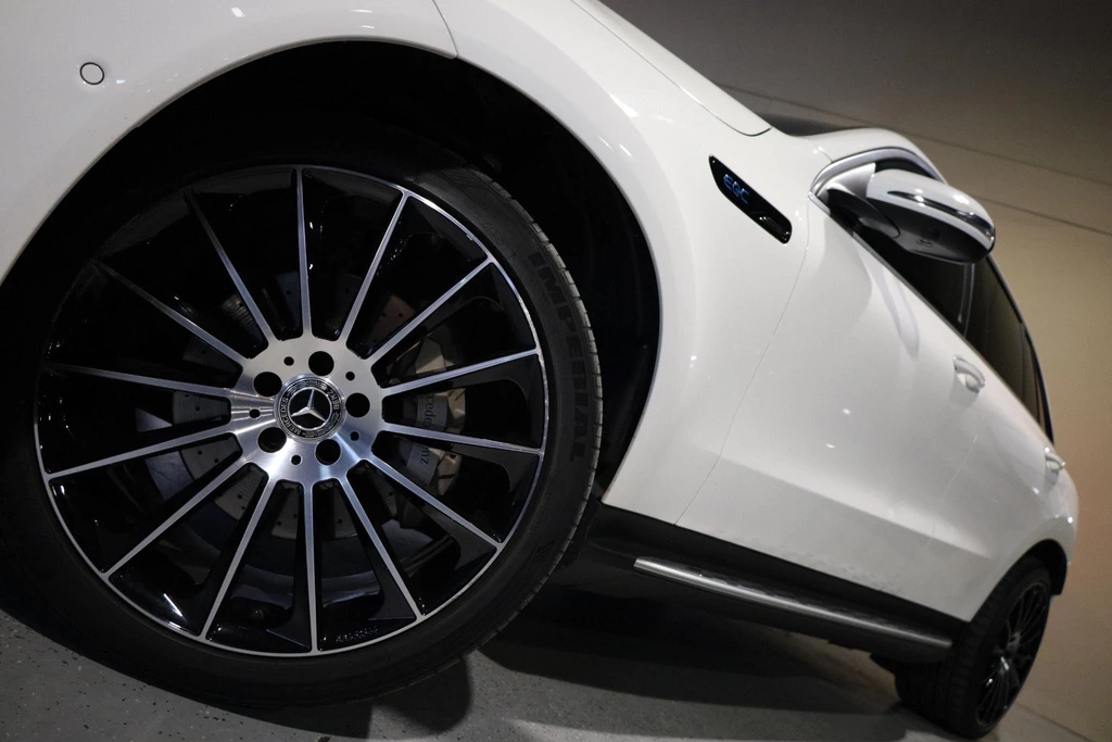 Mercedes-Benz EQC – foto 29