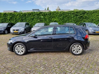 Volkswagen Golf – thumbnail 2