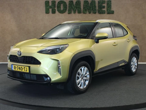 Toyota Yaris Cross 1.5 VVT-I Active - ADAPTIEVE CRUISE CONTROL - DRAADLOZE OPLADER - AIRCO - APPLE CARPLAY/ ANDROID AUTO - LICHT EN REGENSENSOR - 4 SEIZOENENBANDEN - ARMSTEUN VOOR - 16 INCH LICHT METALEN VELGEN