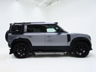 Land Rover Defender – thumbnail 6