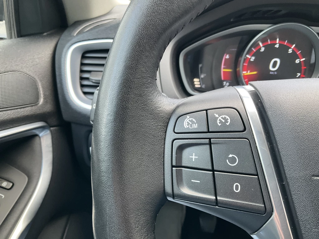 Volvo V40 – foto 11