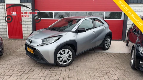 Toyota Aygo X 1.0 VVT-i MT Play CAMERA / CARPLAY / ACC / AIRCO / BLUETOOTH / ELEK RAMEN / NL-AUTO