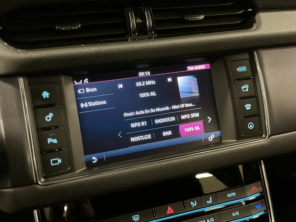 Jaguar XF – foto 23