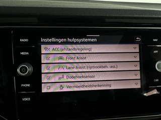 Volkswagen T-Roc – thumbnail 30
