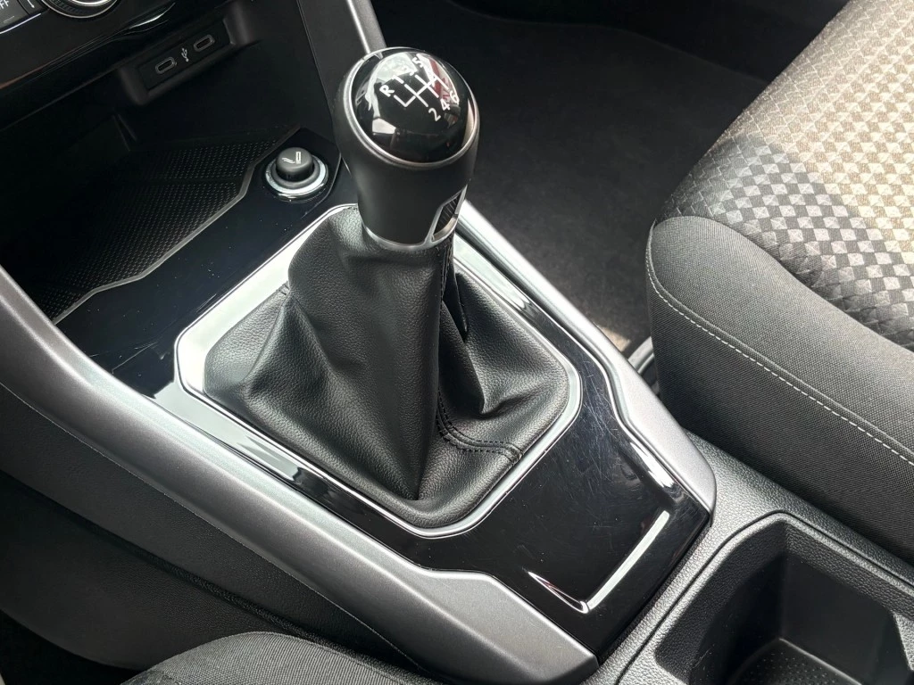 Volkswagen T-Roc – foto 13