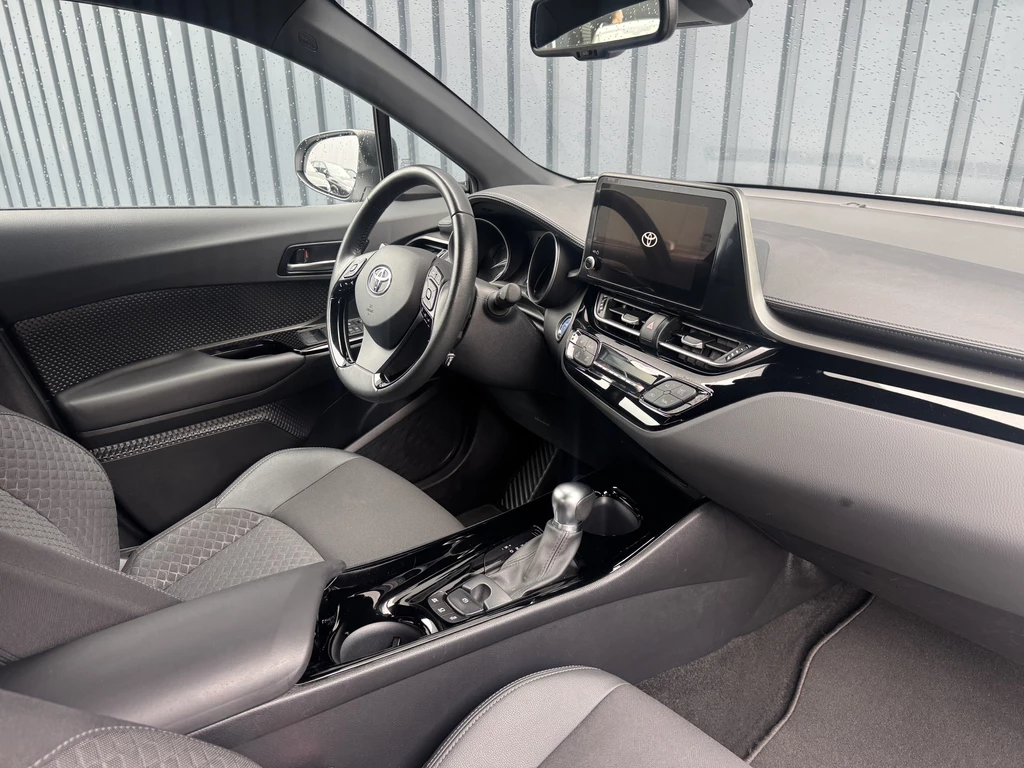 Toyota C-HR – foto 15