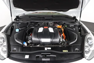 Porsche Cayenne – thumbnail 28