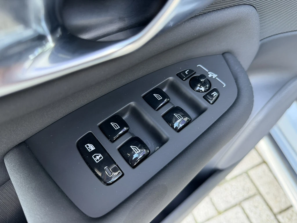 Volvo XC90 – foto 16