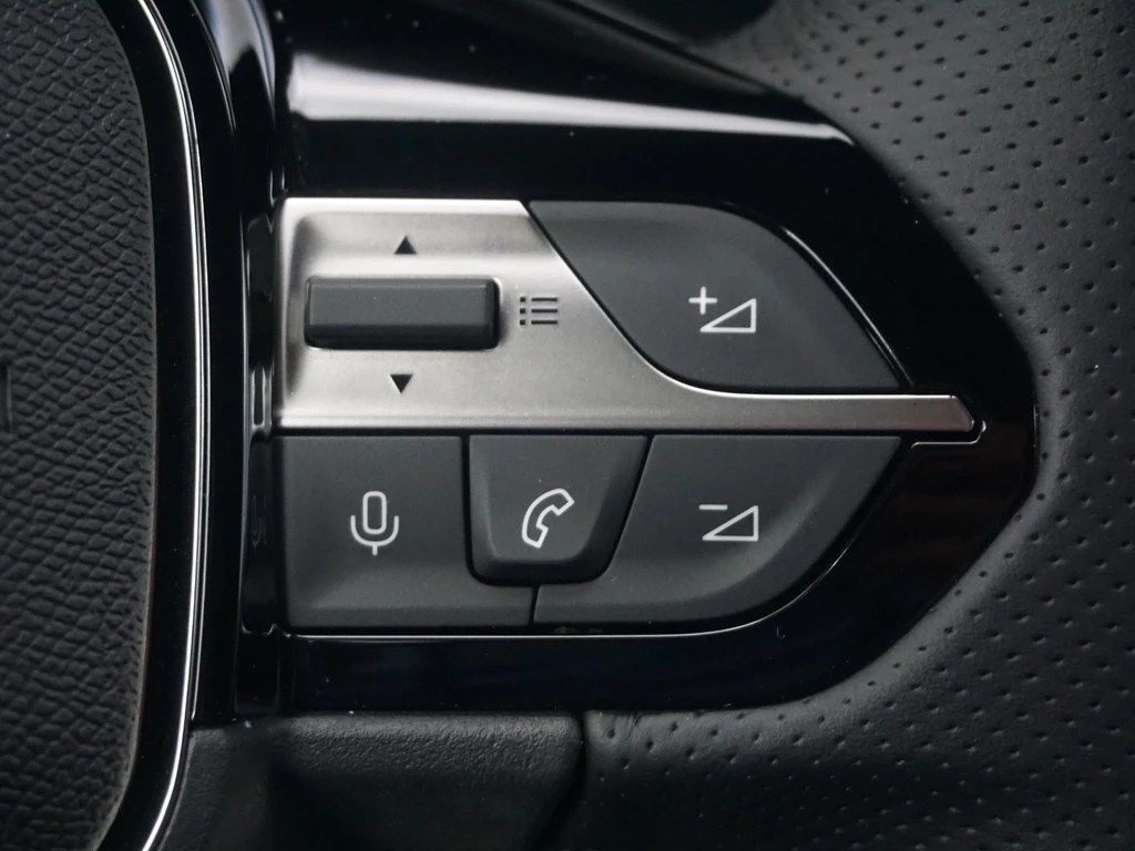 Peugeot e-308 – foto 21