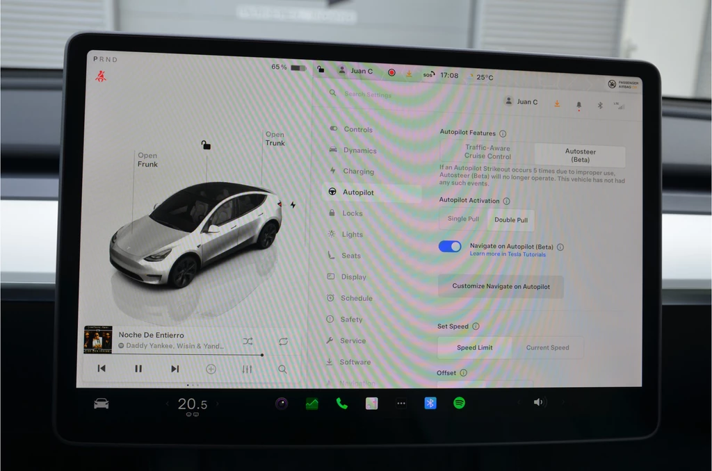 Tesla Model Y – foto 15