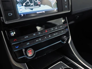 Jaguar XE – thumbnail 10
