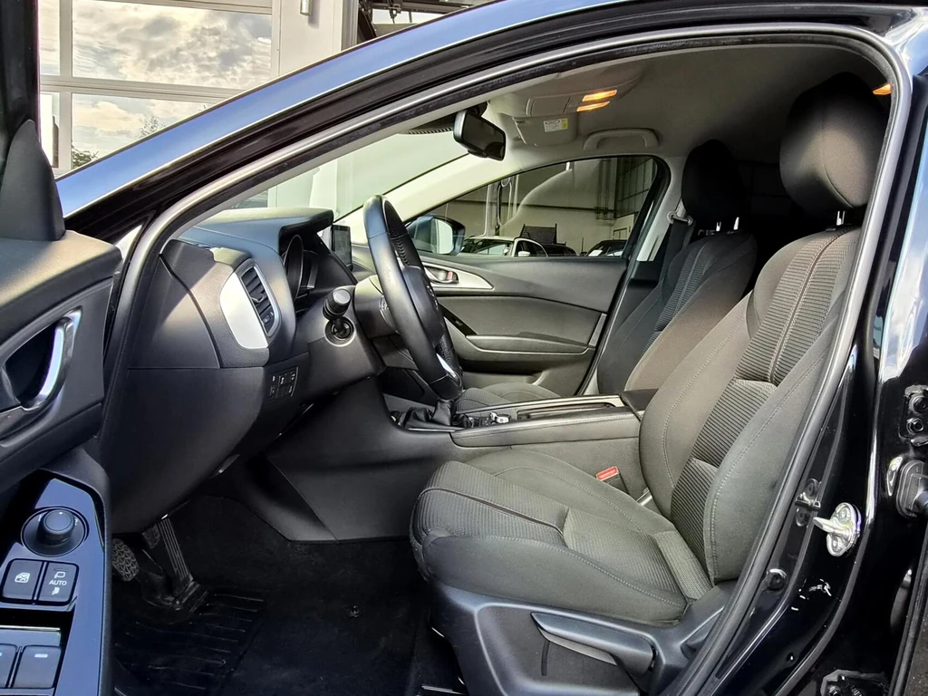 Mazda 3 – foto 13