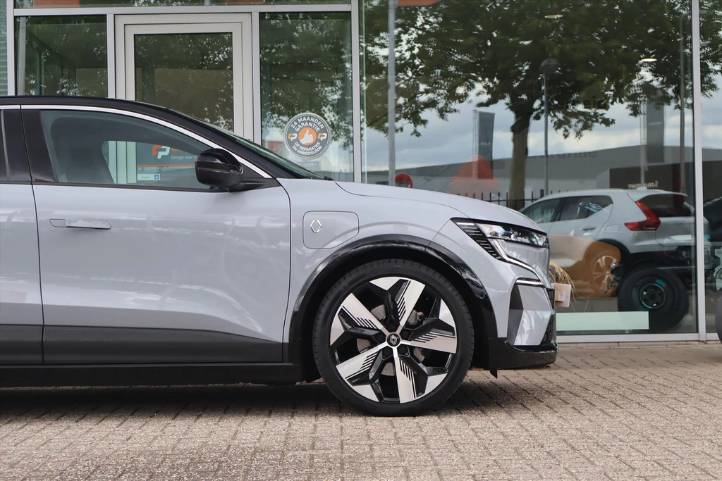 Renault Megane E-Tech – foto 7
