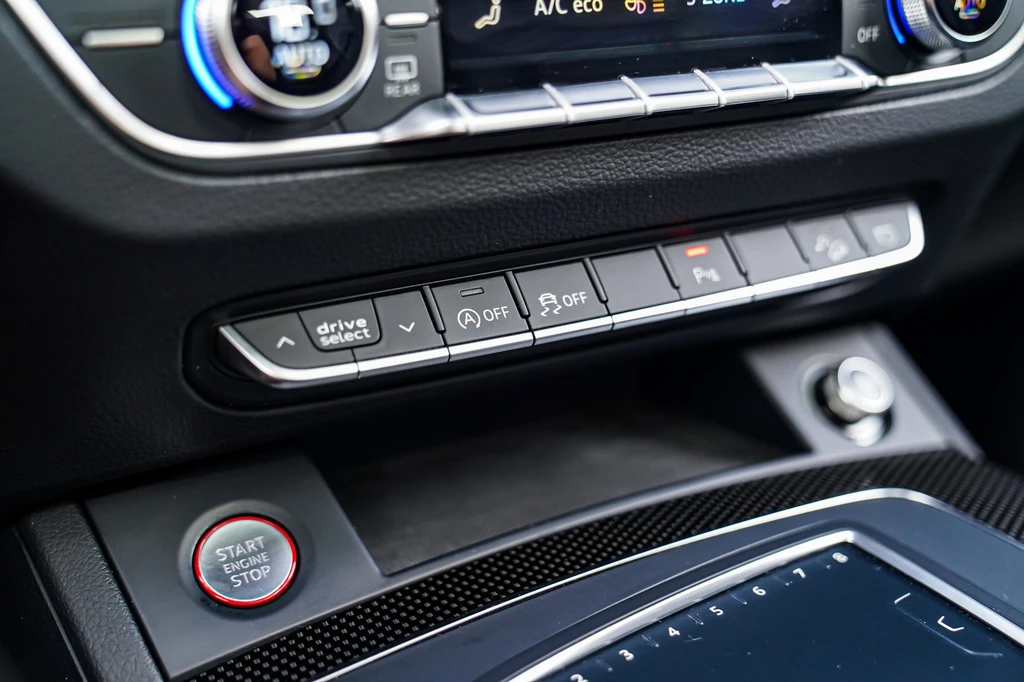 Audi SQ5 – foto 18