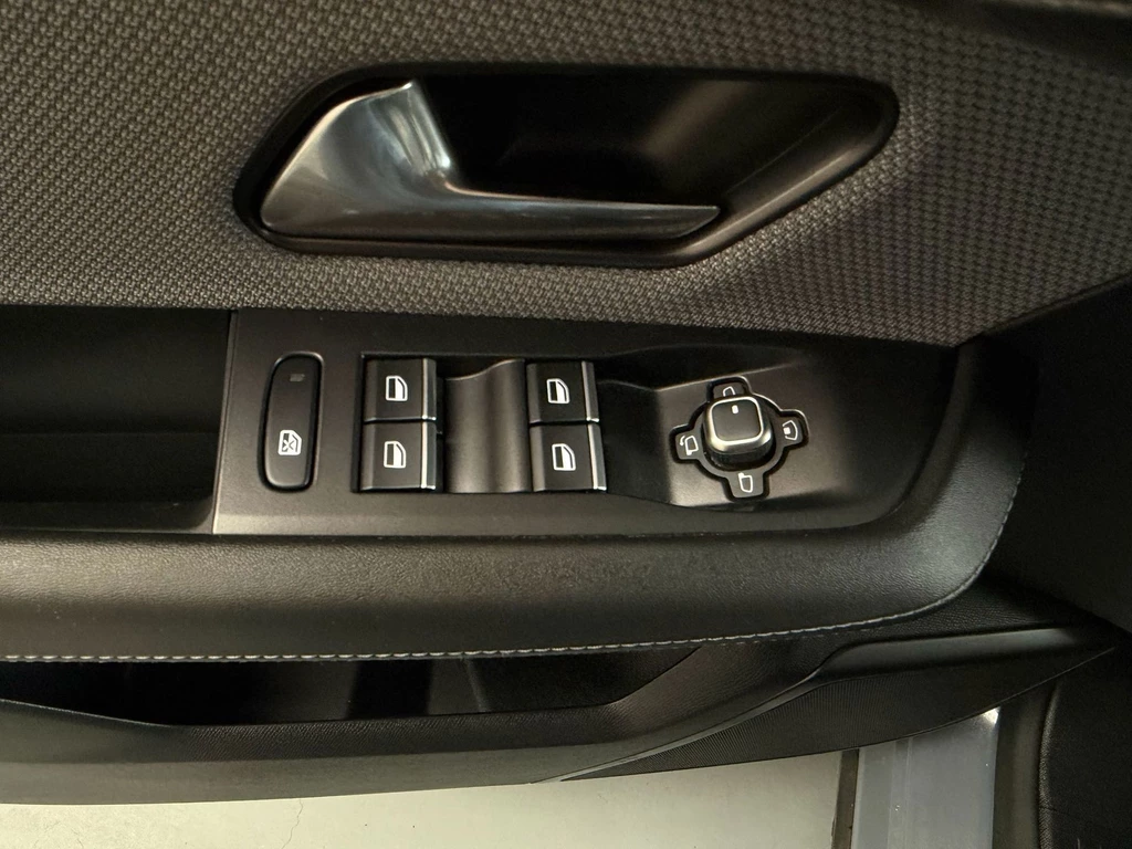 Opel Grandland – foto 32