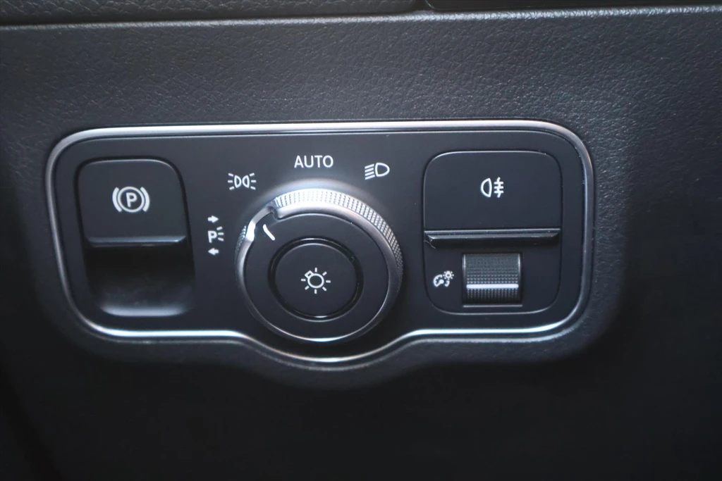 Mercedes-Benz EQA – foto 22