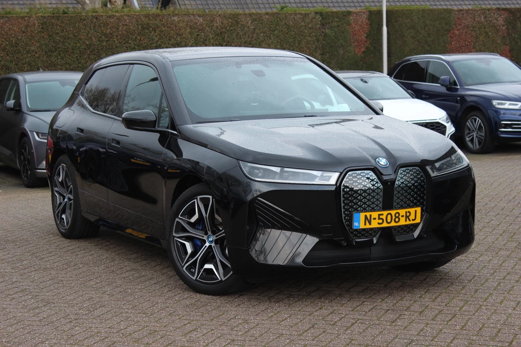 BMW iX – foto 7