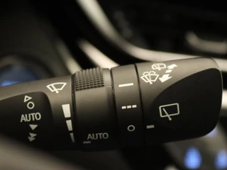 Toyota C-HR – thumbnail 25