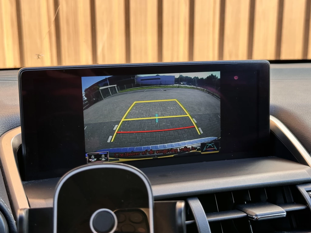 Lexus NX – foto 22