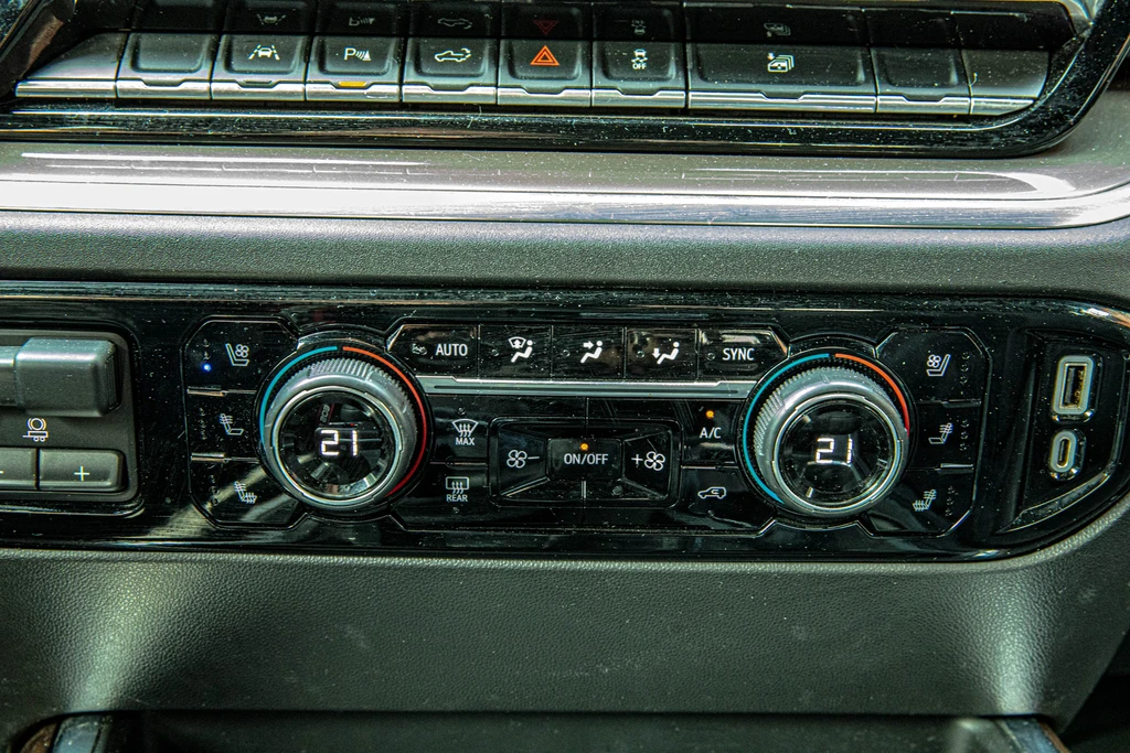 Chevrolet Silverado – foto 14