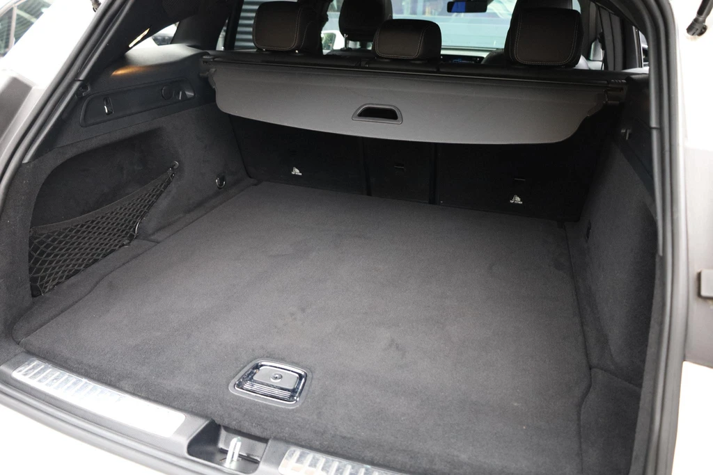 Mercedes-Benz EQC – foto 38