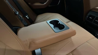 Jaguar XE – thumbnail 24